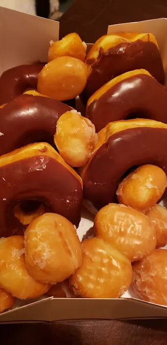 Donut Palace Picture 4
