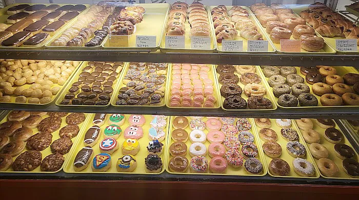 Colonail Park Donuts Picture 4