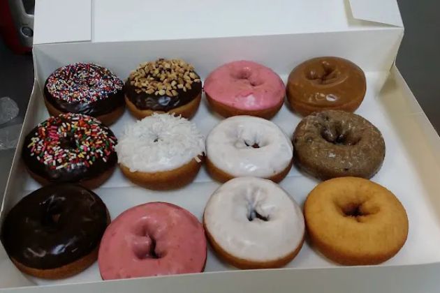 Colonail Park Donuts