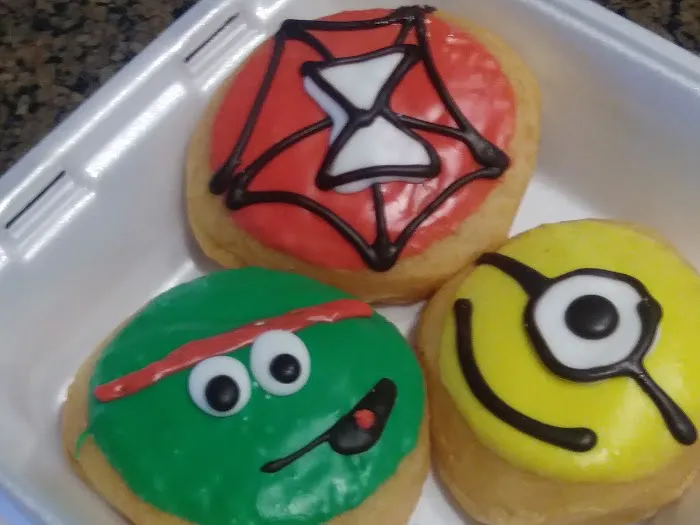 Colonail Park Donuts Picture 2