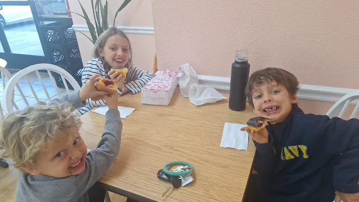 Lucy's Donuts 2 Picture 3