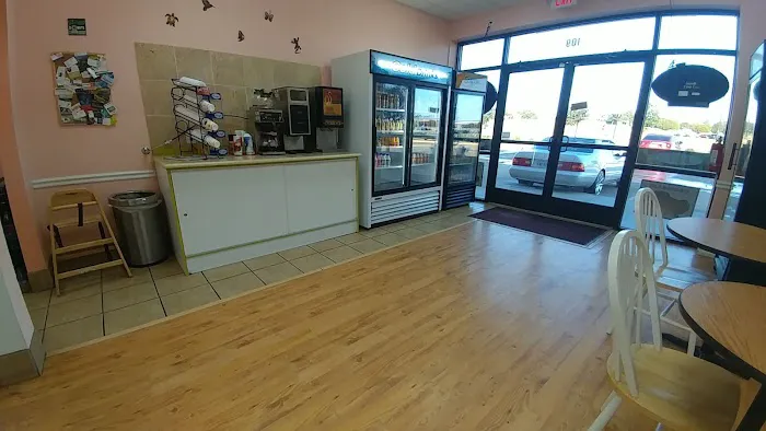 Lucy's Donuts 2 Picture 4