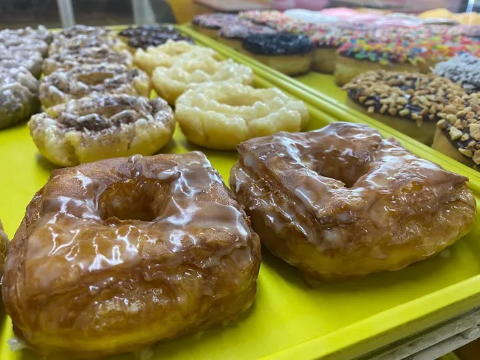 Sunshine Donuts Picture 2