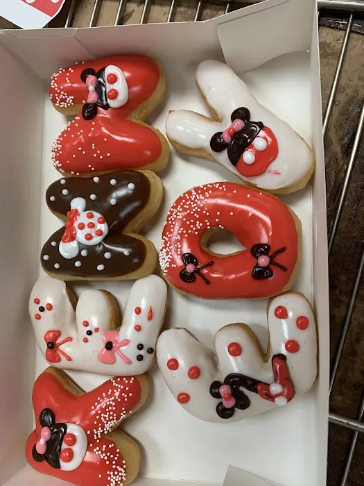 Pilaski's Donuts Picture 7