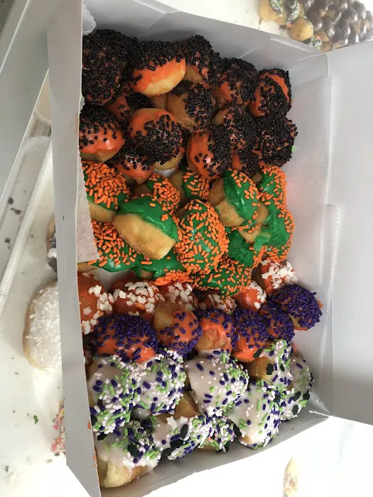 Red Oak Donuts Uptown Picture 7