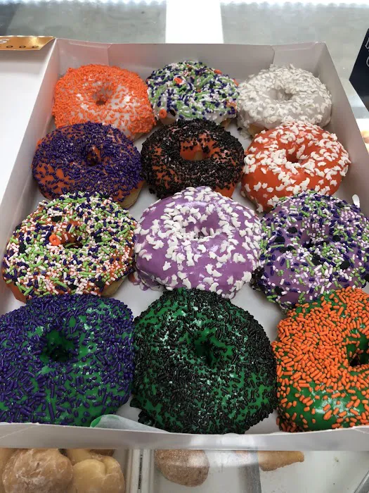 Red Oak Donuts Uptown Picture 3