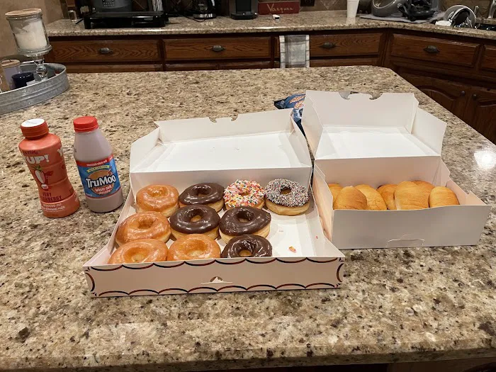 Donut Time Red Oak Picture 10