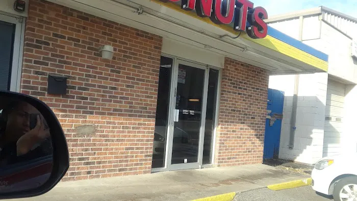 Willow Donuts Picture 10