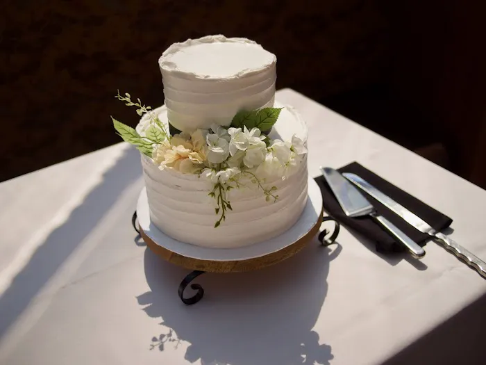 Loft22 Cakes Picture 9