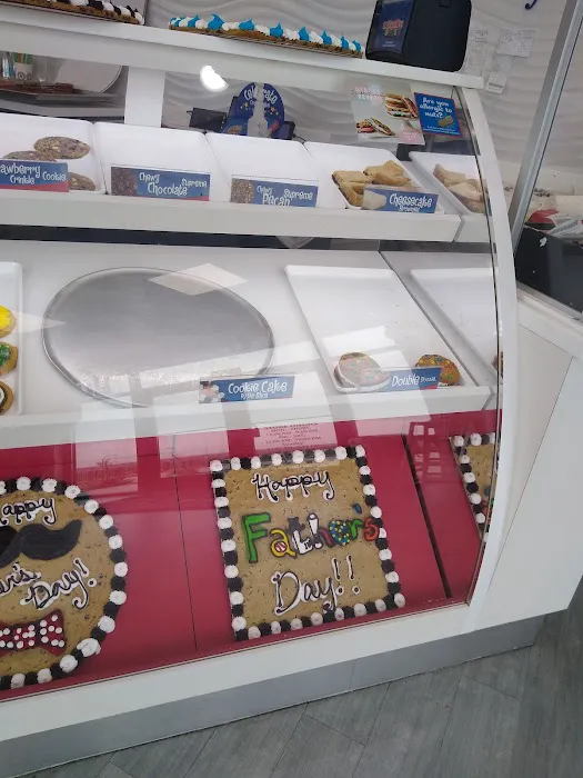 Marble Slab Creamery Picture 5