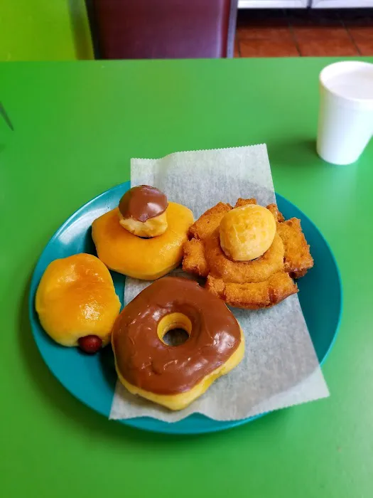 Wonderful Donuts Picture 4