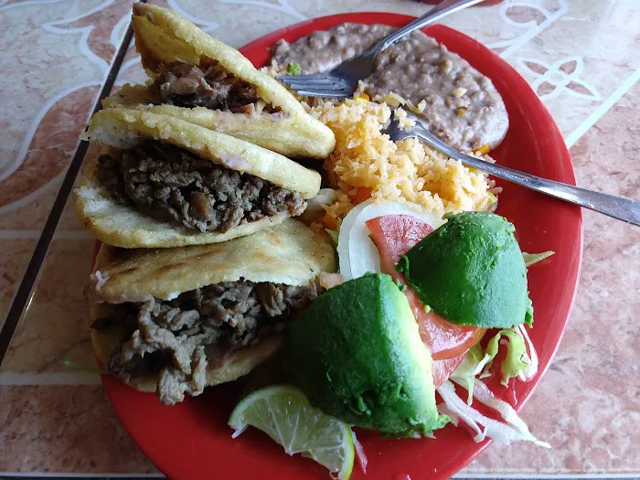 EL PORVENIR PANADERIA Y TAQUERIA Picture 5