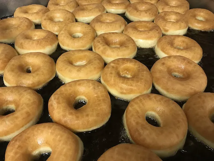 Snowflake Donuts Red Oak Picture 1