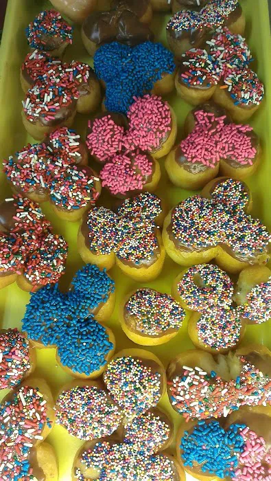 Yummy Yummy Donuts Picture 8