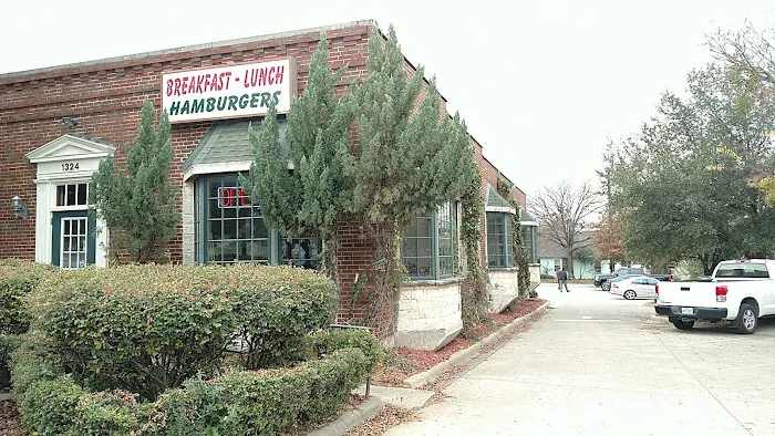 Paul's Donuts Subs & Gyros Picture 1
