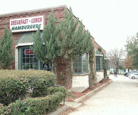 Paul's Donuts Subs & Gyros
