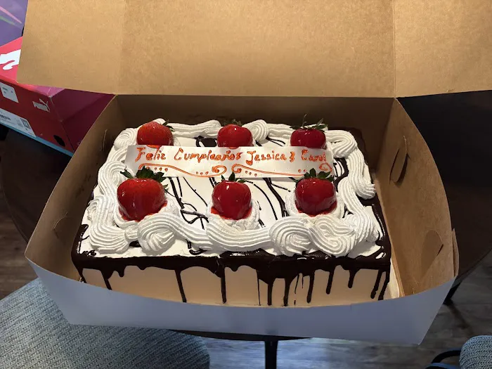 Compadres Bakery Picture 5
