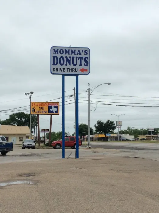 Momma's Donuts Picture 3