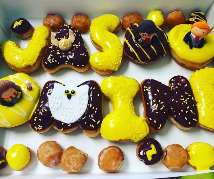 A & H Donuts Picture 10