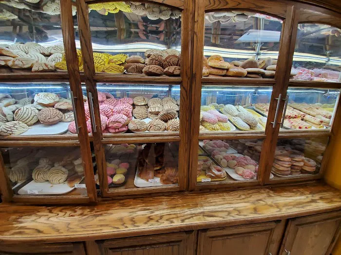 Panaderia La Fe Picture 8
