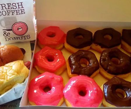 Y Donuts