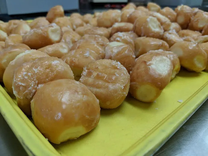 Young Donuts Picture 3