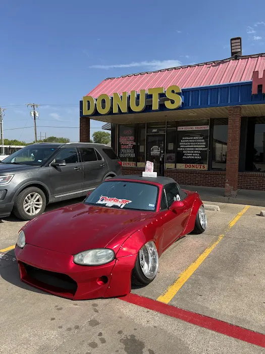 Young Donuts Picture 8