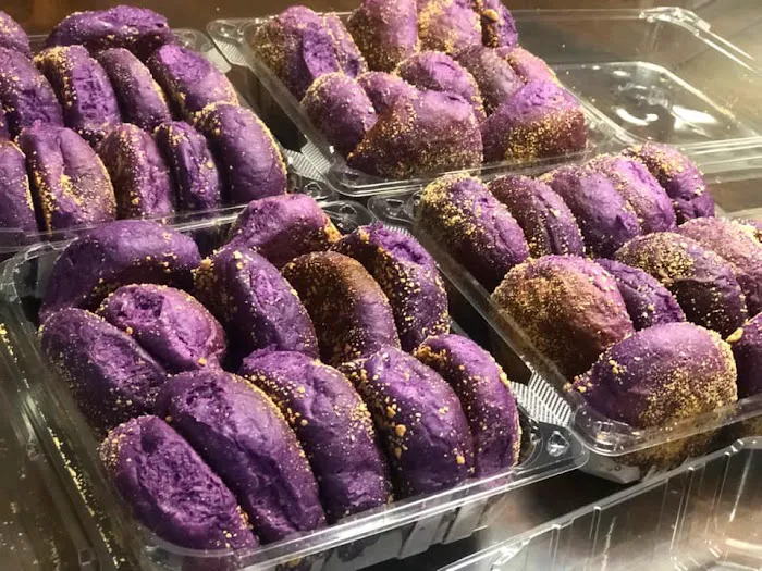 Pinoy Bread & Better Picture 5