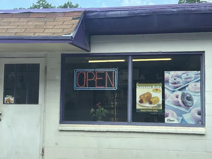 Happy Donut Shop Picture 4