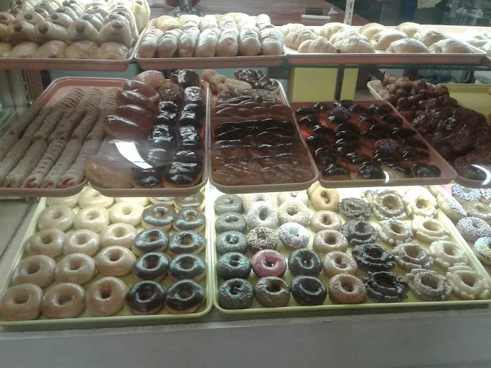 Happy Donut Shop Picture 7