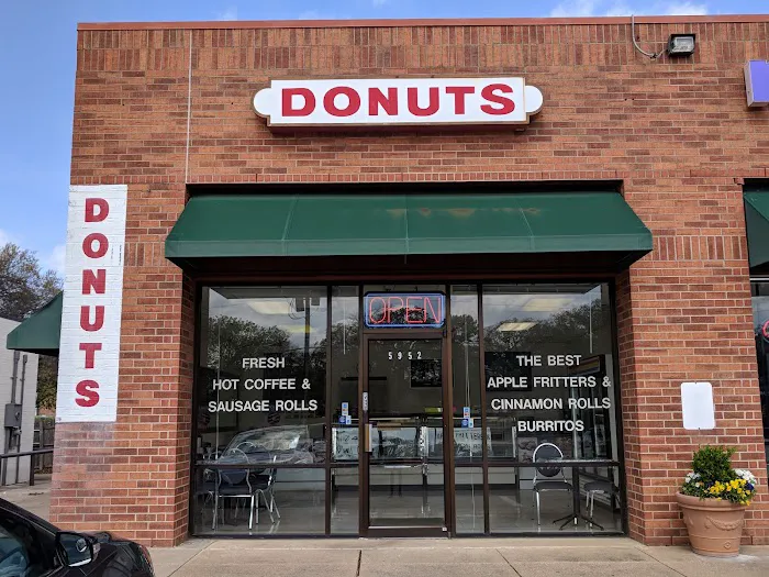 Happy Donuts Picture 3