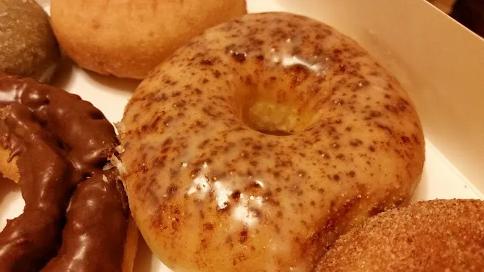 Dales Donuts #9 Picture 2