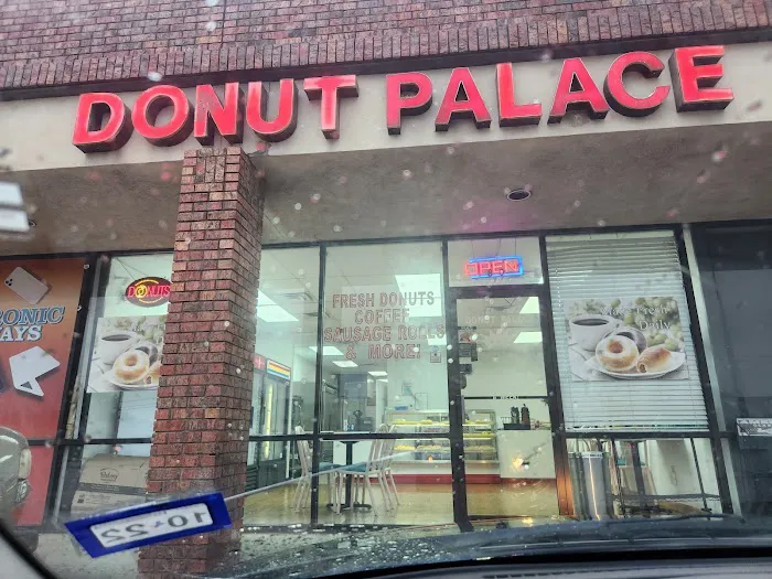 Donut Palace Picture 9
