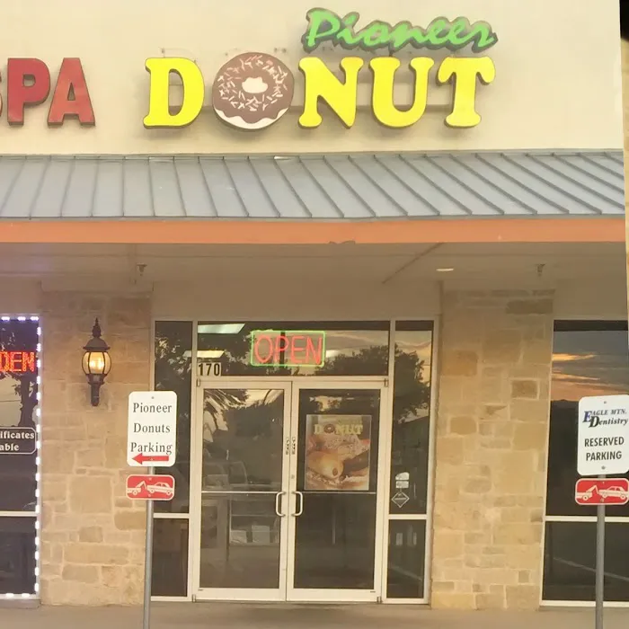 Pioneer Donuts Picture 4