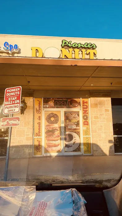 Pioneer Donuts Picture 7