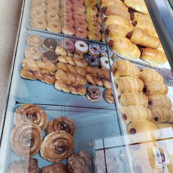 Duke's Donuts Picture 5
