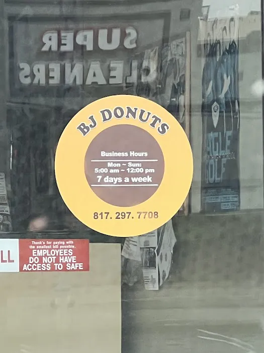 B J Donuts & Kolaches Picture 4