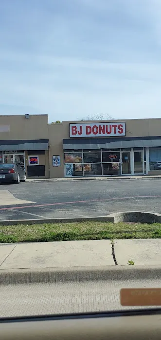 B J Donuts & Kolaches Picture 3