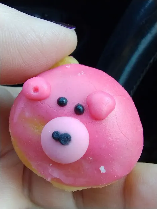 Dale's Donuts Picture 5