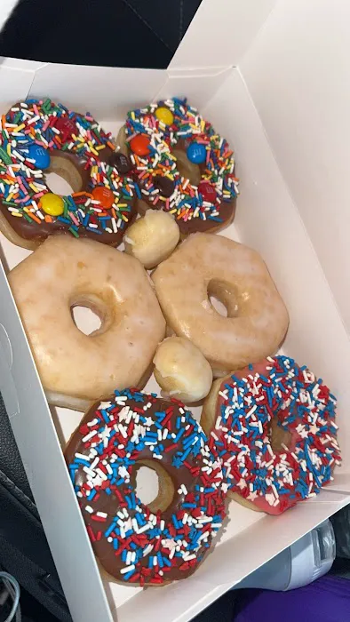 Angel's Donuts Picture 5