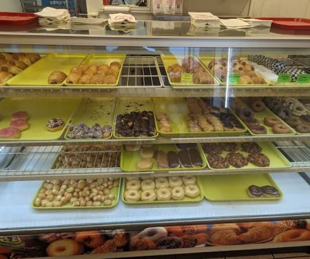 Queen's Donuts