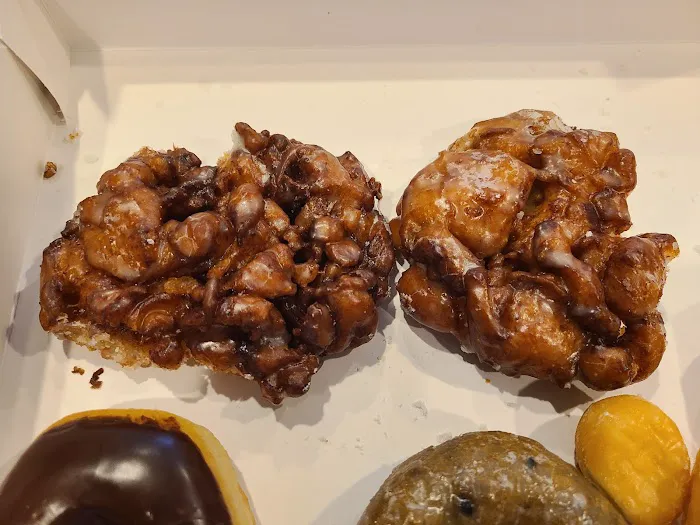 Queen's Donuts Picture 7