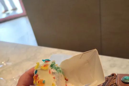 JOY Macarons
