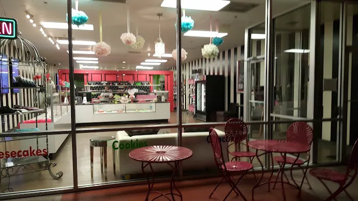 Glitz Bakery Picture 9