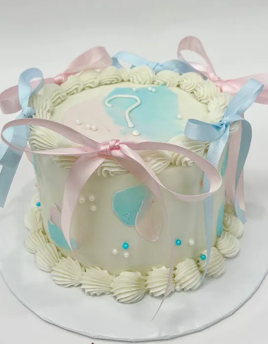 Southern Charm Cakery Picture 4
