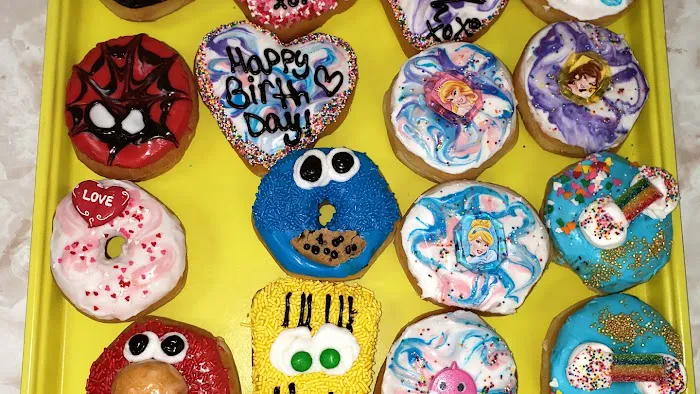 Lim's Donuts Picture 8