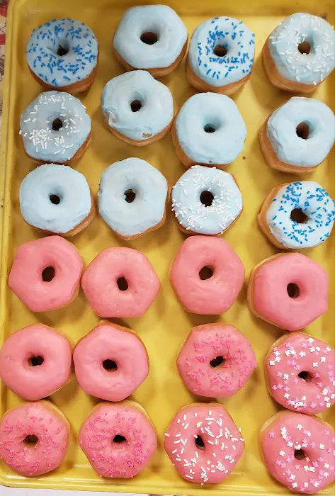 Lim's Donuts Picture 5