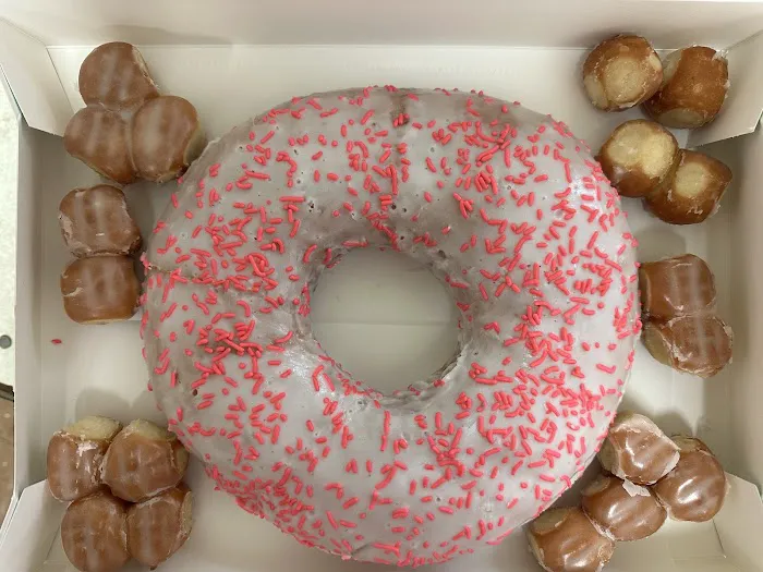 Five AM Donuts Picture 9