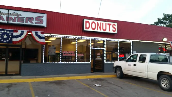 Ennis Donut Shop Picture 2