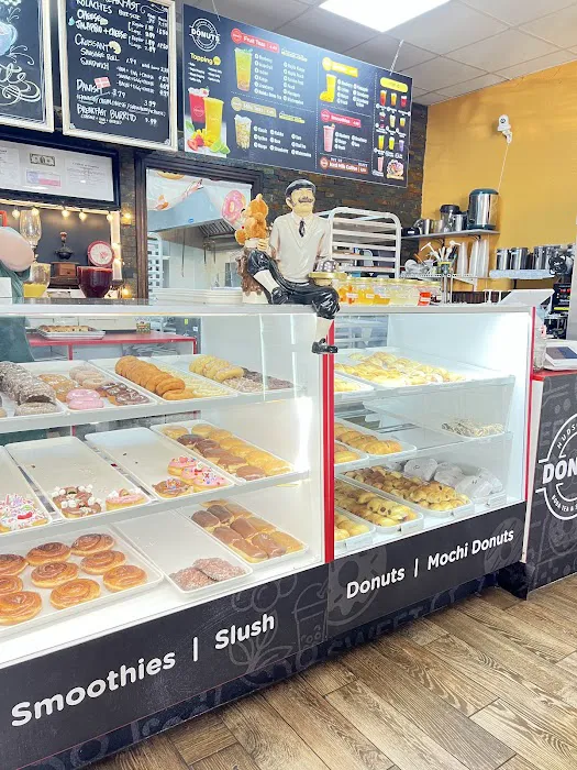 Hudson Oaks Donuts & Boba Tea Picture 4